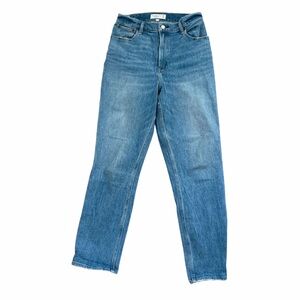 Abercrombie & Fitch Curve Love 90s Ultra High Rise Straight Jeans